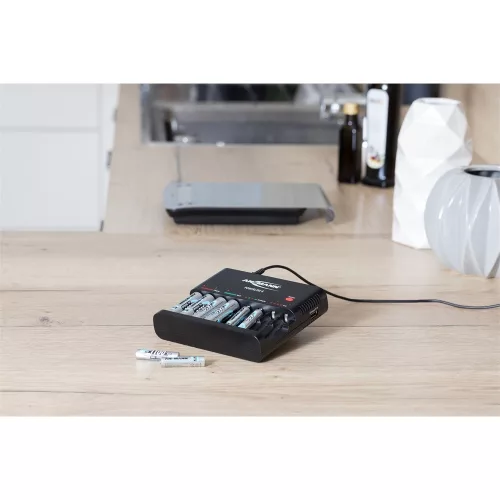 ANSMANN akkumulátortöltő 8xAA / AAA NiMH akku töltéséhez és kisütéséhez - 8-utas, USB, csepptöltés