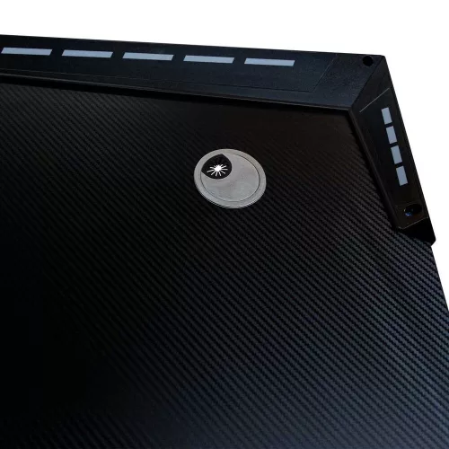 Gamer íróasztal RGB LED-világítással és számítógépes tartókkal, 120×60 cm
