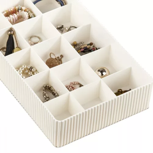 Elegáns ekrü ékszerdoboz, 30 x 18 x 6,5 cm | Tartós 100% polipropilén biztonságos műanyag zárral | Tökéletes kincsei rendszerezéséhez