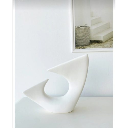 Elegáns fehér kerámiaváza, 28 x 11,5 x 28 cm | 100% kerámia, tökéletes lakberendezéshez és virágdíszekhez | Stílusos és modern dizájn
