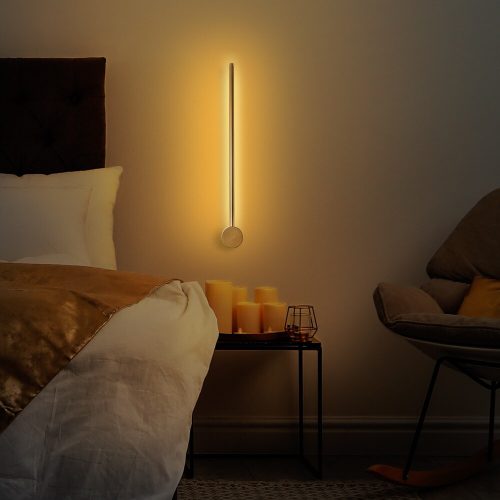 Elegáns arany fali lámpa, fém ház, 62 x 10 x 7 cm | SMD LED 8W 3000K | IP20 besorolású | Stílusos világítás modern lakberendezéshez, nappalihoz és hálószobához | Tartós fém alaplap kialakítás