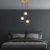Elegáns arany csillár, állítható magasság 30-115 cm, fém test, 47 x 47 x 115 cm, 3 x E27 aljzat, tökéletes modern lakóterekbe, IP20 besorolás