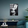 Banksy dekoratív edzett üvegfestménye, 45 x 65 cm | 100% edzett üveg, 4 mm vastag | Stílusos falfestmény modern otthonokba és irodákba