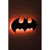 Elegáns piros dekoratív LED világítás, 50 x 25 cm | Fekete MDF talp (2,7mm), 60 LED/m, 12V 1A adapter, 375cm vezeték | Beépített falakasztó rendszer
