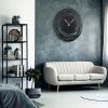 Elegáns fekete dekoratív fém falióra, 50 x 50 cm | 100% fém (2 mm) | Csendes mechanizmus, Könnyű fali függesztés | Tökéletes otthoni és irodai dekorációhoz