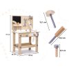 Fából készült műhely szerszámokkal egy asztalon DIY készlet