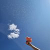 Szappan buborék pisztoly szappan buborékok szárnyakkal rózsaszínű