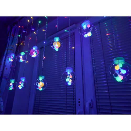 LED gömbfüggönyök 3m 108LED többszínű távirányítóval