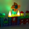 3D építőipari mágneses téglák LED megvilágítással 134 el.